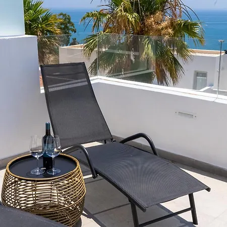 Сasa de vacaciones 4 Bed Residential Palm C2