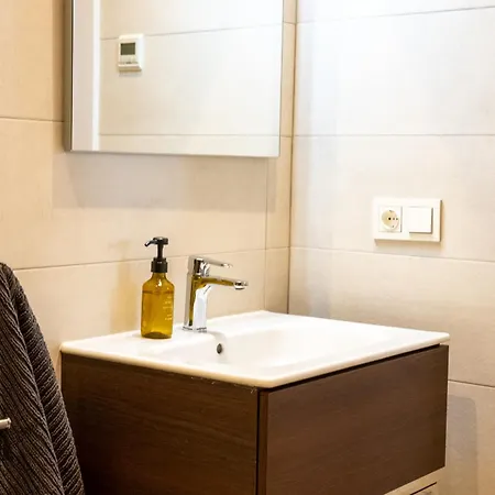 4 Bed Residential Palm Beach C2